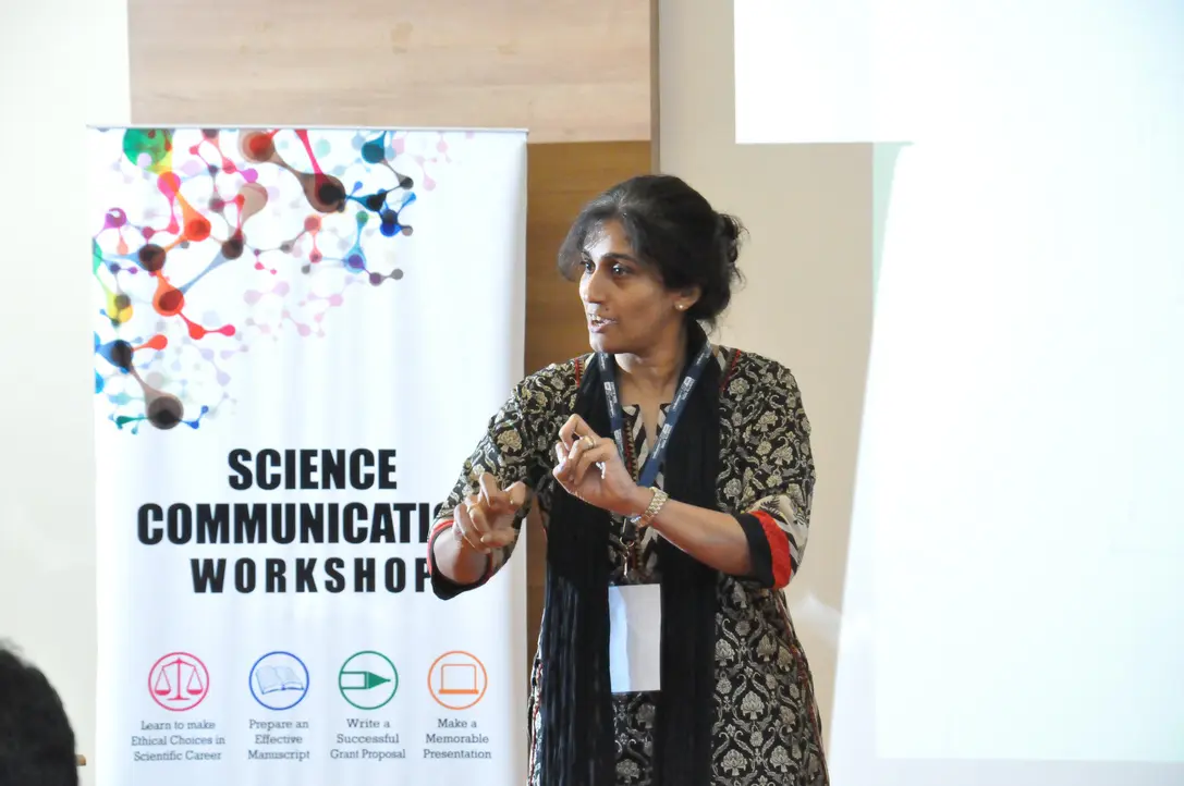 Onamning mushuk jinsiy aloqa video