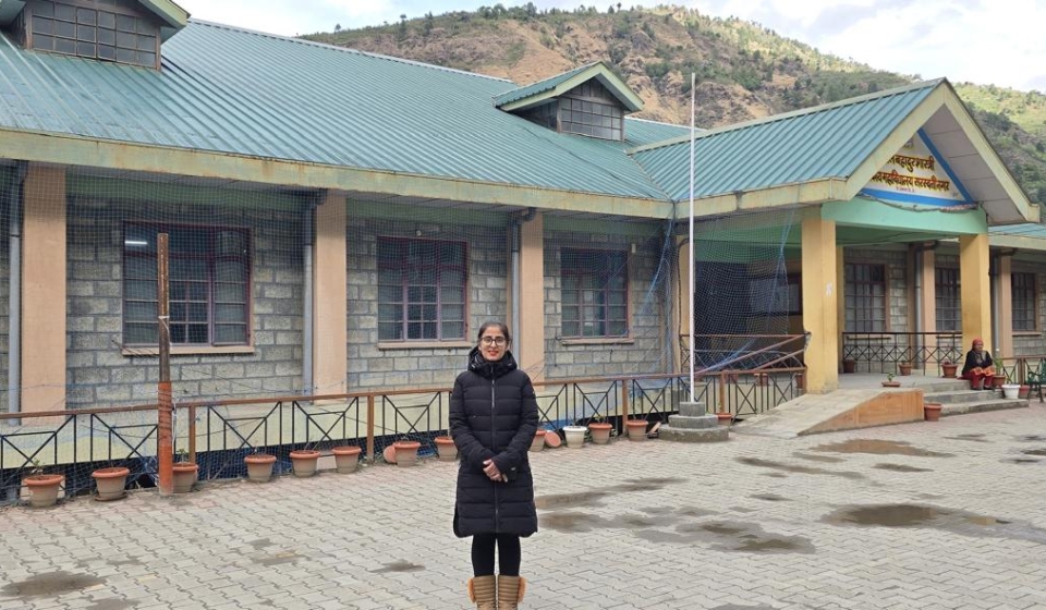 Dr Shallu in front of her college