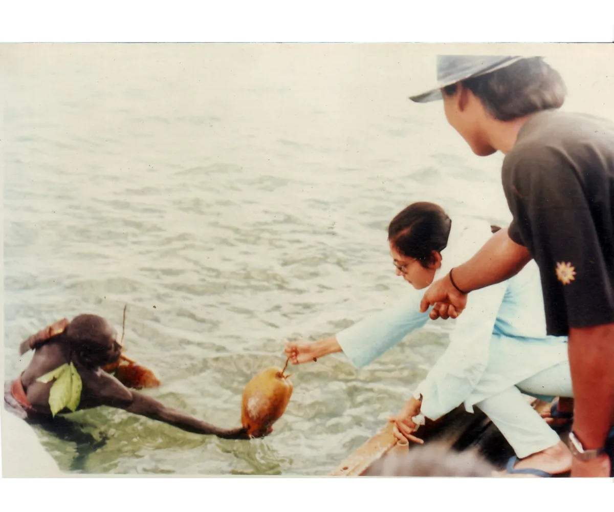 Navigating her first friendly contact with the Sentinelese on Jan 4, 1991